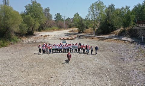 Denizli'deki 852 Yıllık 'Sudan Koyun Geçirme' Geleneği, Kuraklık Nedeniyle Sembolik Olarak Yapıldı