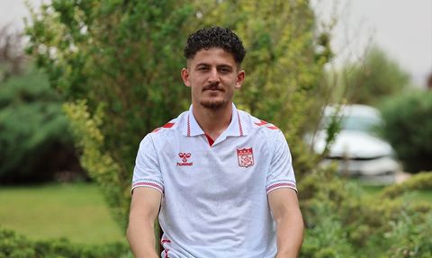 Emirhan Başyiğit'ten Taraftarlara Çağrı: "Tam Destek Yanımızda Olsun"