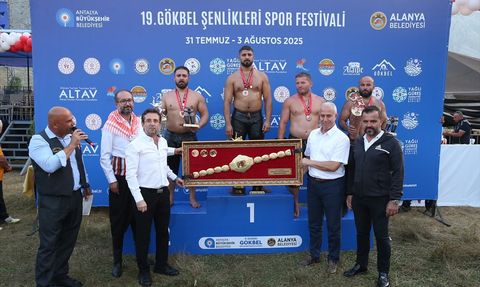Gökbel Yaylası Yağlı Güreşleri'nde Enes Doğan Zafer Kazandı