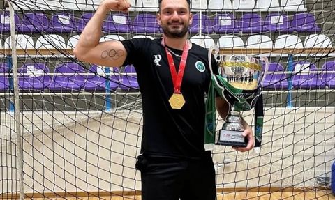 İşitme Engelli Milli Hentbolcu Cem Denli Hayatını Kaybetti