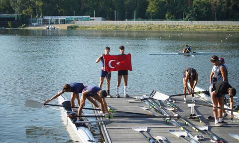 Kürek Milli Takımı, Balkan Şampiyonası İçin Meriç Nehri'nde Kamp Kurdu