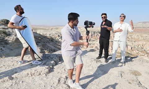 Rafet El Roman Kapadokya'da Yeni Klip Çekiyor: 'Bitmedi Eziyetin'
