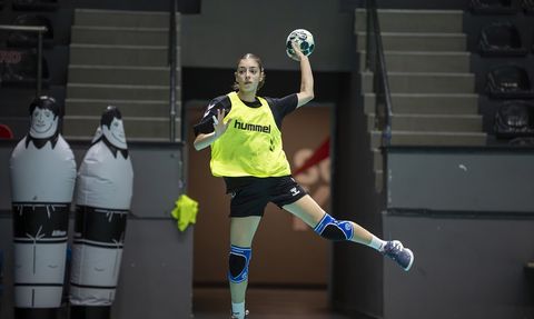 A Milli Kadın Hentbol Takımı, Çekya'da Hazırlık Turnuvasına Katılıyor