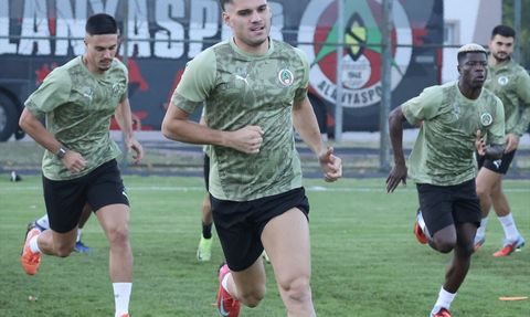 Alanyaspor Konyaspor Maçına Hazırlanıyor