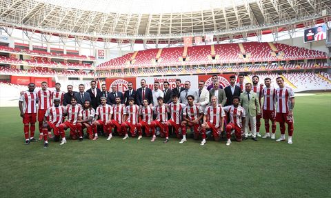 Antalyaspor'dan Yeni Futbolculara Merhaba