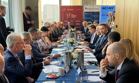 Bakan Bayraktar'dan ABD'li Yatırımcılara Çağrı