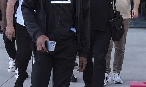 Beşiktaş İzmir'de Göztepe'ye Hazırlanıyor