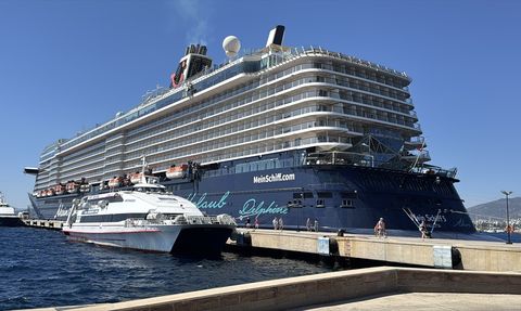 Bodrum'a Gelen Mein Schiff 5 Kruvaziyeri 2,545 Turist Getirdi