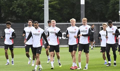 Eintracht Frankfurt, Galatasaray'a Karşı Savaşacak