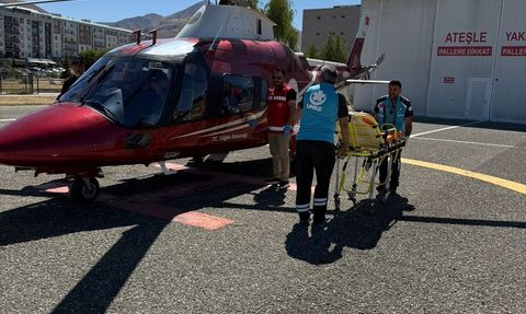 Erzurum'da Kalp Krizi Geçiren Hasta İçin Acil Ambulans Helikopter Seferi