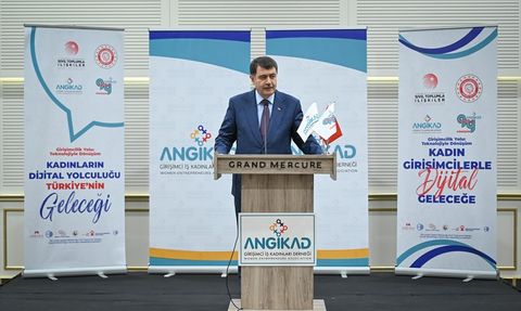 Kadın Girişimciler ve Gençler Teknolojide Birleşiyor