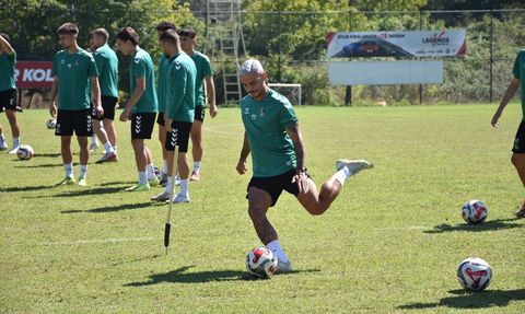 Sakaryaspor, Erzurumspor FK Maçına Hazırlanıyor