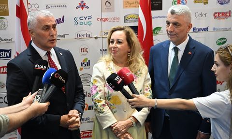 Ticaret Bakanı Ömer Bolat, KKTC’nin Gelişimine Destek Veriyor