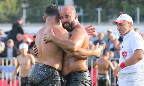 Tokat'ta 1. Ali Yücel Yağlı Pehlivan Güreşleri Heyecanı