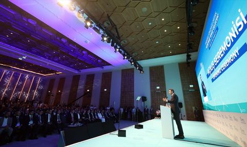 Türkiye'nin Yenilenebilir Enerji Vizyonu: Rüzgar ve Güneş Gücü