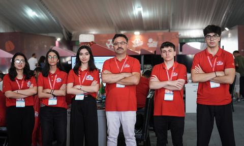 Türkmenistan'ın Aşkabat Türk Anadolu Lisesi TEKNOFEST'te