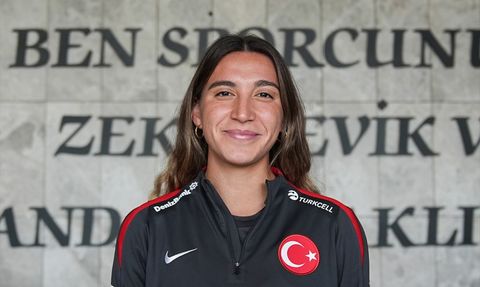 A Milli Kadın Futbol Takımı, UEFA Uluslar B Ligi'nde Kalmak İçin Mücadele Ediyor