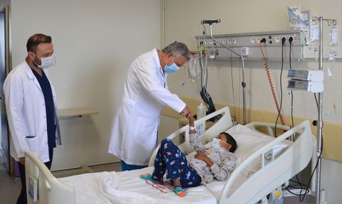 Babasının Böbreği 13 Yaşındaki Oğluna Hayat Verdi