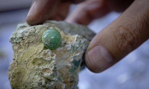 Cengiz Taşdöğen: Doğal Taşlarla Sanat Yaratan Usta