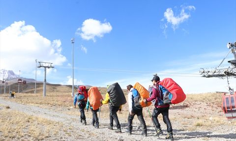 Cumhuriyetin 102. Yılında Erciyes Zirvesine Tırmanış