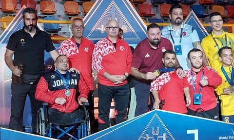 Dünya Para Halter Şampiyonu Abdullah Kayapınar