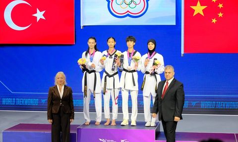 Elif Sude Akgül Dünya Tekvando Şampiyonası'nda Gümüş Madalya Kazandı