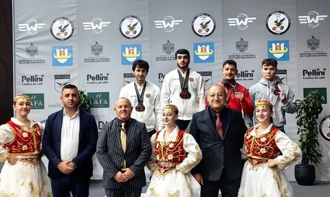 Engin Kara Avrupa Halter Şampiyonası'nda İki Bronz Madalya Kazandı