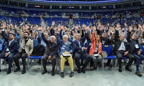 Fenerbahçe Olağanüstü Genel Kurulunda Önemli Gelişmeler