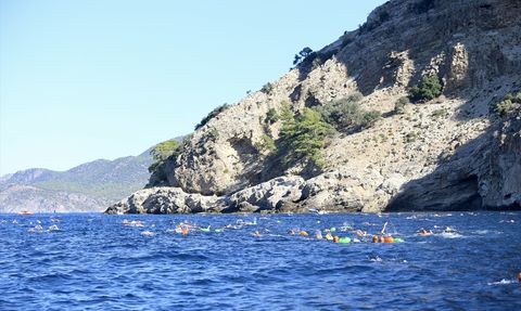 Fethiye'de Uluslararası Açık Su Yüzme Yarışı Düzenlendi