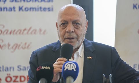 HAK-İŞ'te El Sanatları Sergisi Açıldı