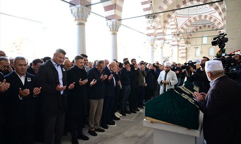 İlker Alkun'un Babası İbrahim Alkun Son Yolculuğuna Uğurlandı