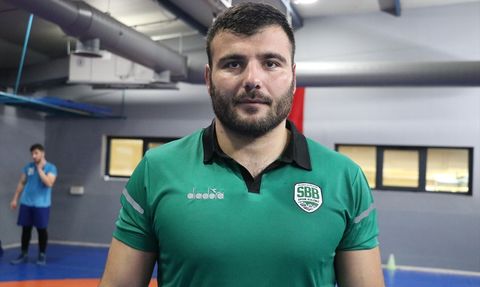 İşitme Engelli Güreşçi Ömer Saner Olimpiyat Hedefinde