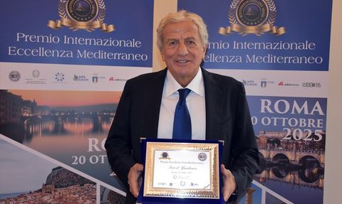 Kenan Yıldız ve Servet Yardımcı, İtalya'da Ödül Töreninde Onurlandırıldı