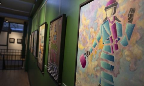 Nazende Yücel'in 'Renkler ve Kadınlar' Sergisi Ankara'da Açıldı