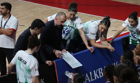 Nesibe Aydın, Dardanel Çanakkale'yi Mağlup Etti