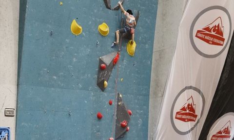 Olimpiyat Hedefiyle Tırmanış Yapan Yağmur Toylan'a Annesinden Destek