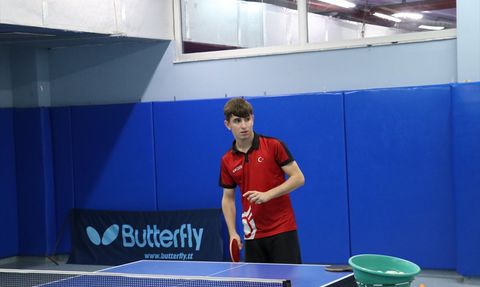 Otizmli İkiz Kardeşlerin Masa Tenisi Başarıları Hedefleri Büyüyor