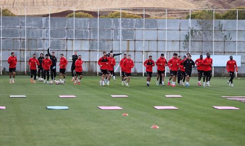 Sivasspor Teknik Direktörü Mehmet Altıparmak Hedeflerini Açıkladı