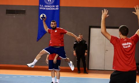 Trabzon Büyükşehir Belediyespor Hentbol Takımı Tüm Ülkeye Örnek Oluyor