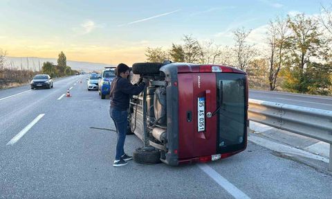 Afyonkarahisar'da Kaza: 4 Kişi Kurtuldu