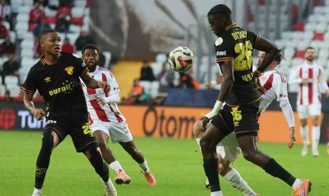 Antalyaspor 1-0 Göztepe: İlk Yarı Sonucu