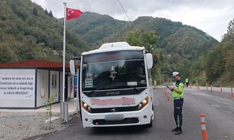 Artvin'de Ekim Ayında 22 Bin Araç Denetlendi