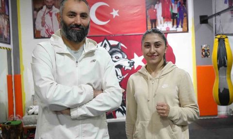 Asuman Çığlıoğlu, Dünya Kick Boks Şampiyonası için Ringde