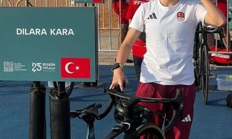 Balıkesirli Sporcular Riyad 2025'te Madalya Kazandı