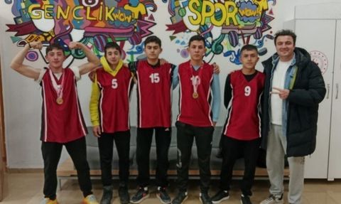 Balıköy Anadolu Lisesi'nden Bilek Güreşinde Önemli Başarı