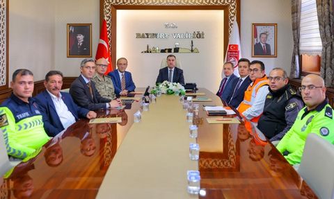 Bayburt'ta Trafik Güvenliği ve Levha Sadeleştirme Toplantısı