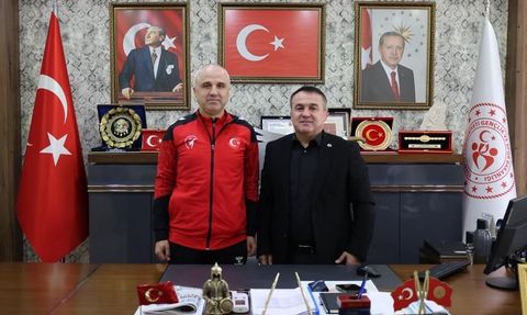 Bilecik Antrenör Mesur Düş, Deaflympics'te Türkiye'yi Temsil Edecek