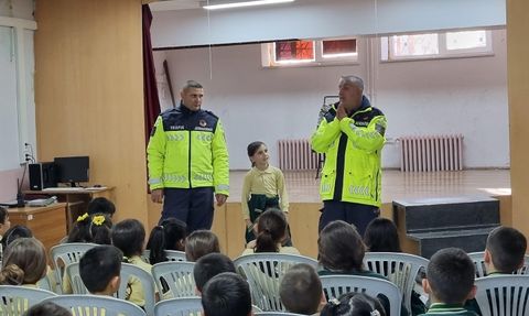 Bilecik'te Öğrencilere Trafik Güvenliği Eğitimi