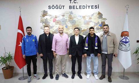 Bilecikli Genç Futbolcu Kaan Kahraman Profesyonel Futbola Adım Attı