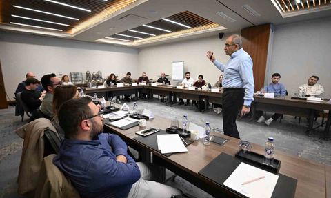 Bursa Business School'da B2B Pazarlama ve Satış Eğitimi